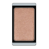 Artdeco Eyeshadow Duochrome 211 Elegant Beige. Duokroomtooniga puuderjas lauvärv 0,8g