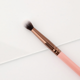 Luxie Rose Gold Collection 231 Small Tapered Blending Brush. Väike ümara otsaga hajutamispintsel 1tk