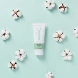 Naïf Baby & Kids Nourishing Shampoo With Natural Cottoseed Extract. Pisaravaba niisutav šampoon puuvillaseemne ekstraktiga beebidele/lastele 200ml