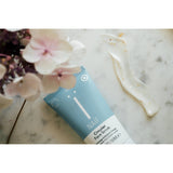 Naïf Face Circular Scrub With Calcite. Näokoorija loodusliku kaltsiidi graanulitega 50ml