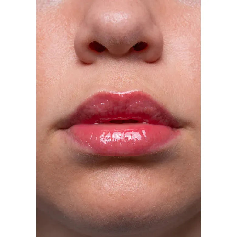 Transparent Lab Tinted Moisturizing Lip Balm SPF50 Cherry. Tooniv ja hooldav huulepalsam SPF50 15ml