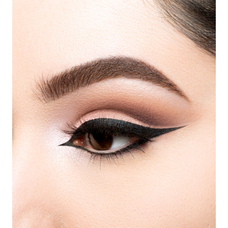 NYX Professional Makeup Epic Ink Liner Waterproof 01 Black. Tugeva pigmendiga veekindel silmalainer must 1ml