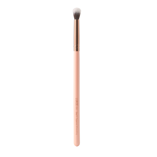 Luxie Rose Gold Collection 231 Small Tapered Blending Brush. Väike ümara otsaga hajutamispintsel 1tk